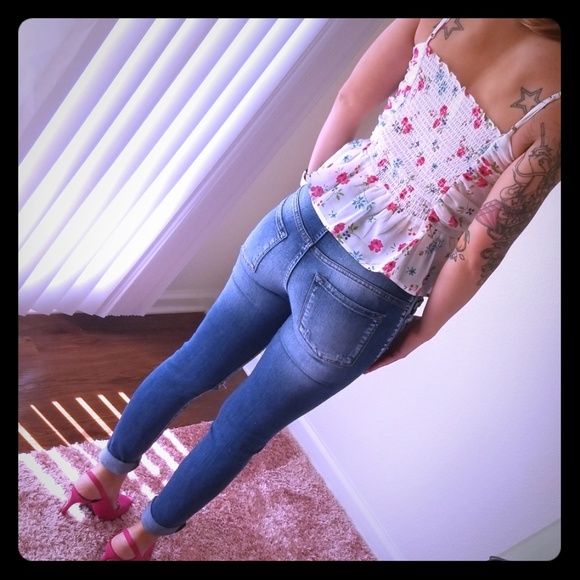 True Destiny | Ruffle Tank - Picture 2 of 4